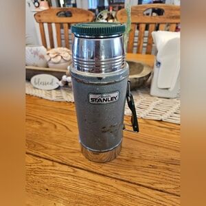 Stanley Aladdin Vintage Green Metal Vacuum Bottle - Green